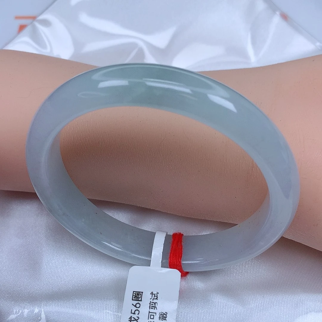 【闪购商品】未镶嵌手镯（贵妃镯）翡翠，56
