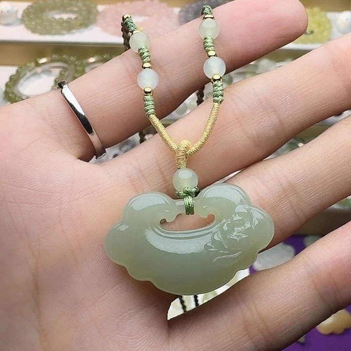颈饰未镶嵌和田玉