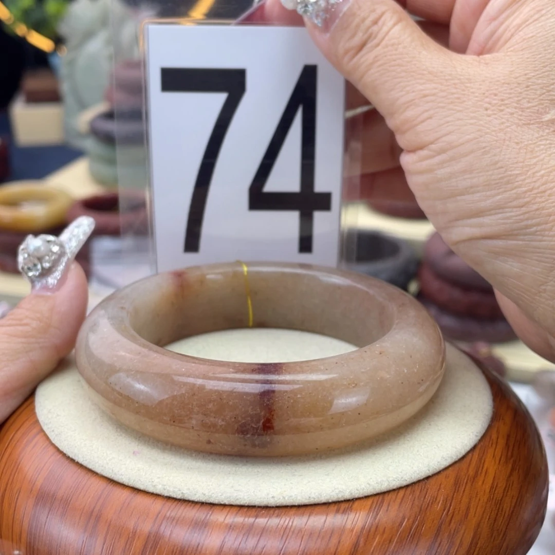 【闪购商品】石英质玉手镯未镶嵌