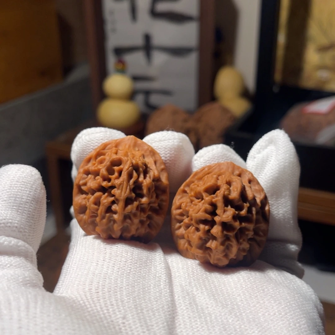 文玩核桃把件0**331秦闷，有水尖，不退不换