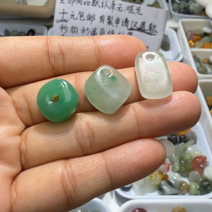 和田玉未镶嵌珠宝奇石