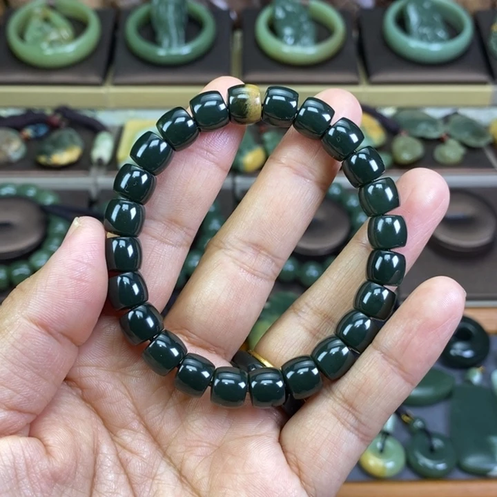 岫岩河磨玉（透闪石质玉）未镶嵌手链