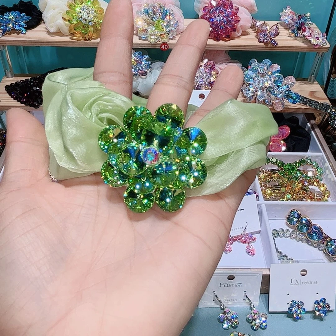 布艺铁合金耳钉和