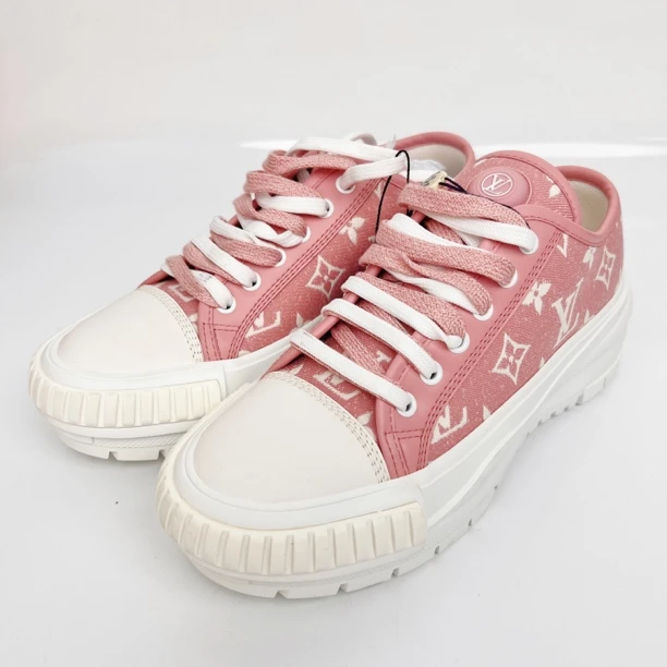 99新 LouisVuitton/路易威登 Lv运动鞋/37码/99新/Lz01956