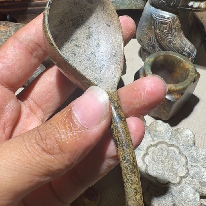 妙***诀和田玉未镶嵌车挂