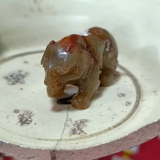 摆件玉熊，，，，，，，，，，，，，，，