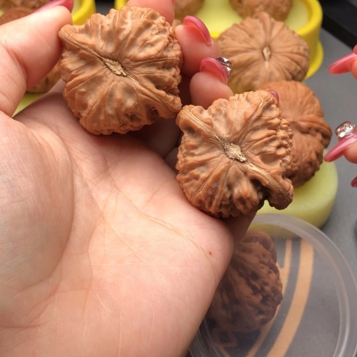 把件文玩核桃41全勤白狮子