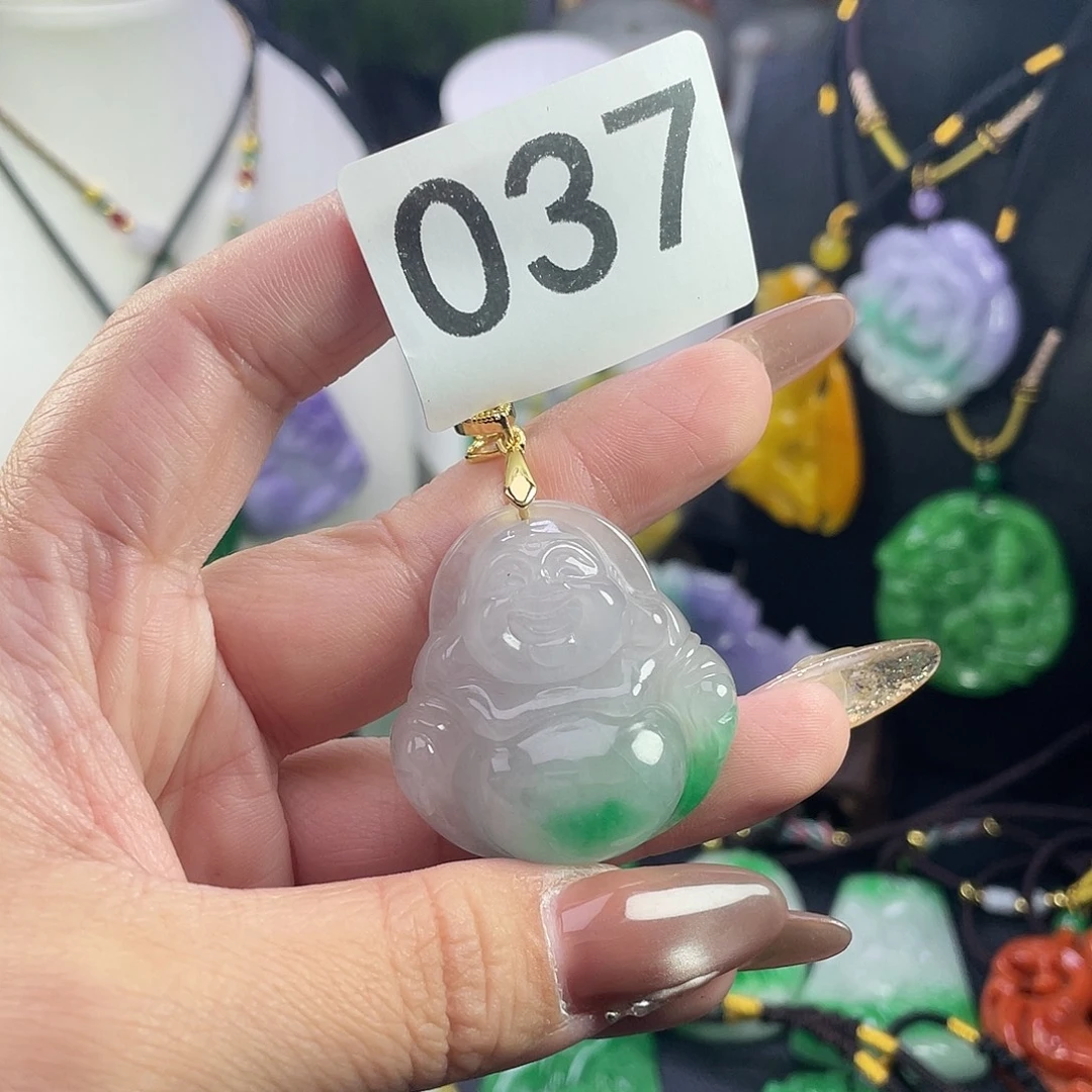 翡翠未镶嵌吊坠(赠链)