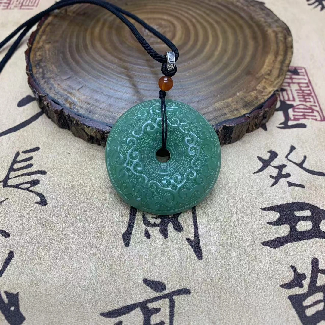 精美回纹平安扣吊坠-温润-细腻