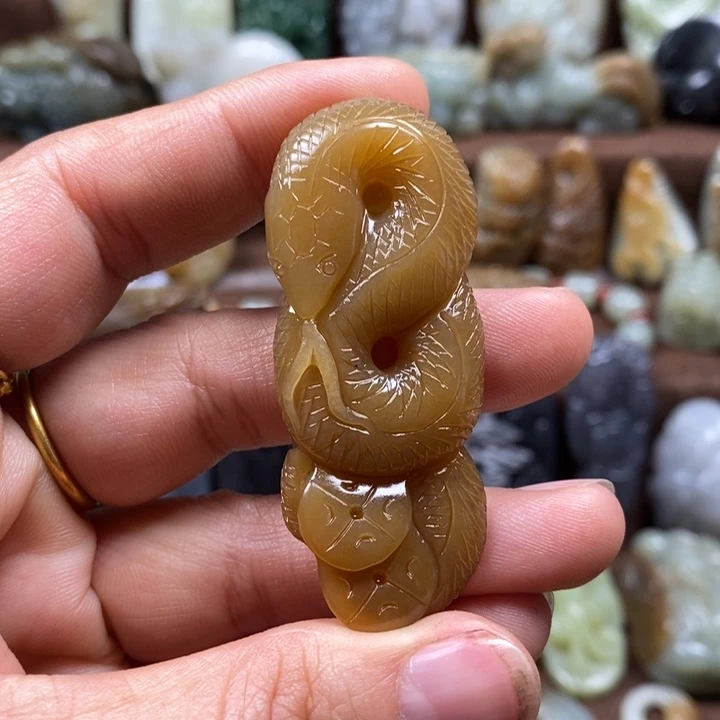 和田玉颈饰未镶嵌徐*生