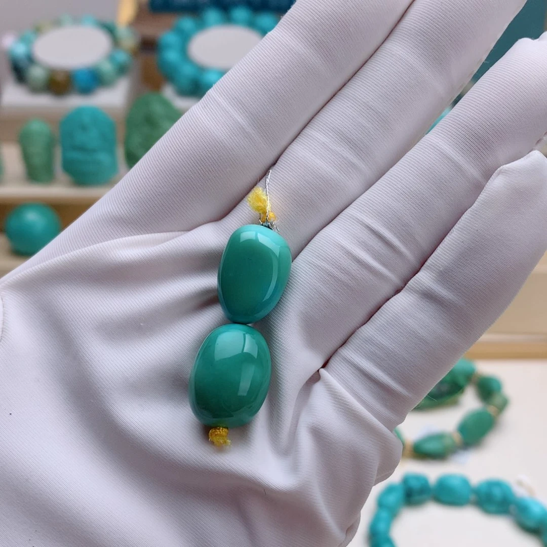 绿松石未镶嵌挂件