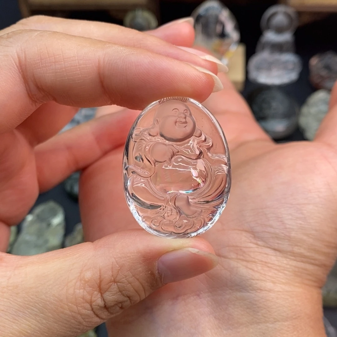 宇***生未镶嵌水晶颈饰定制