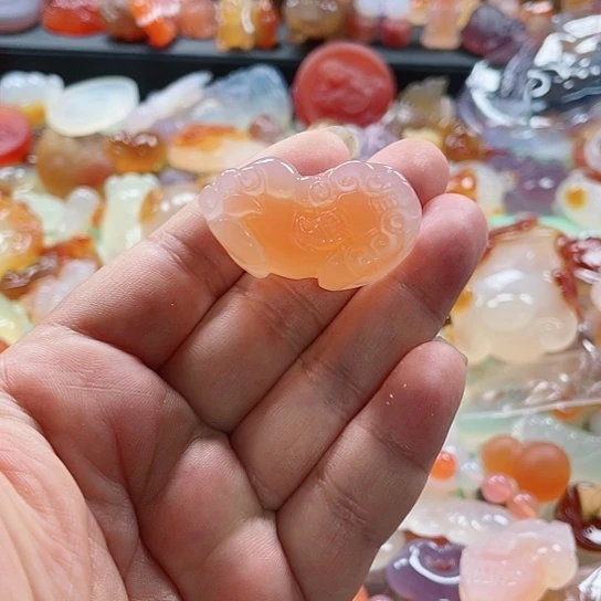 玛瑙/玉髓颈饰未镶嵌是*仙