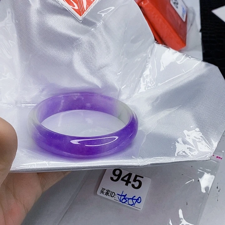 翡翠未镶嵌手镯一图一物实物为准（微瑕处理）