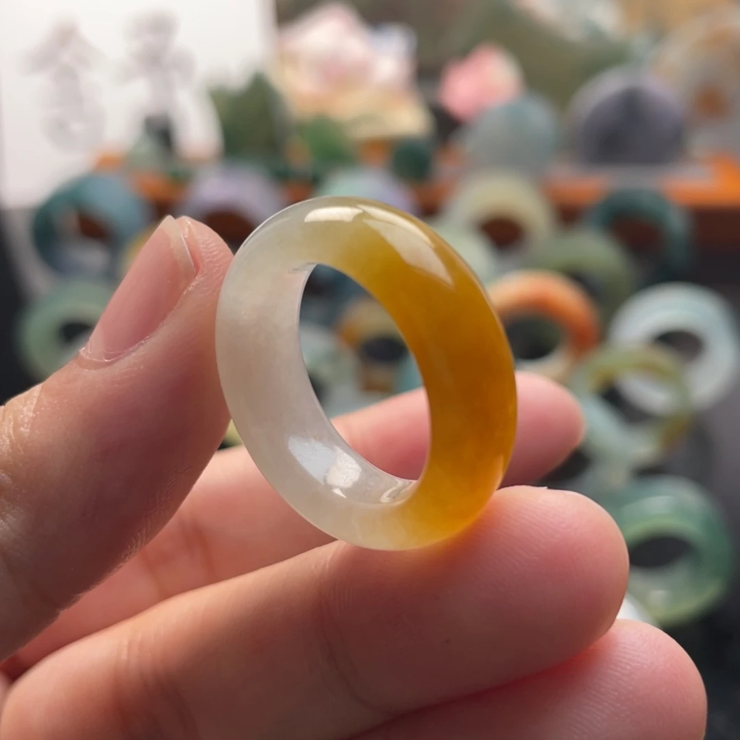未镶嵌定制翡翠  绝美红翡