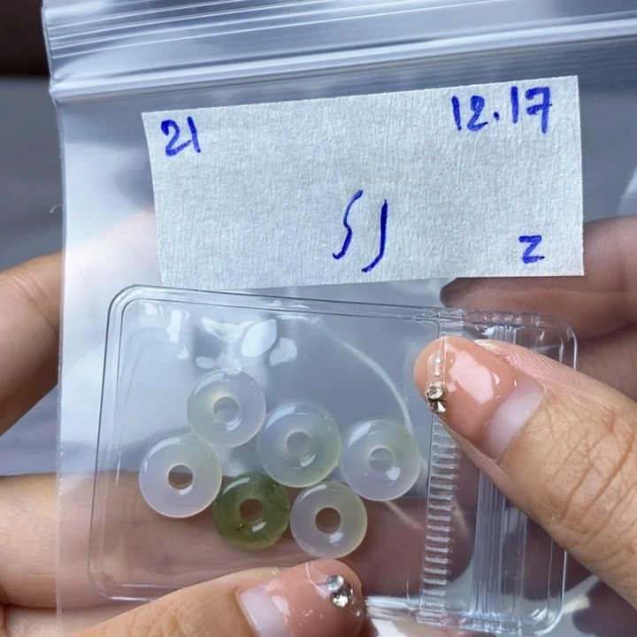 定制翡翠未镶嵌不退