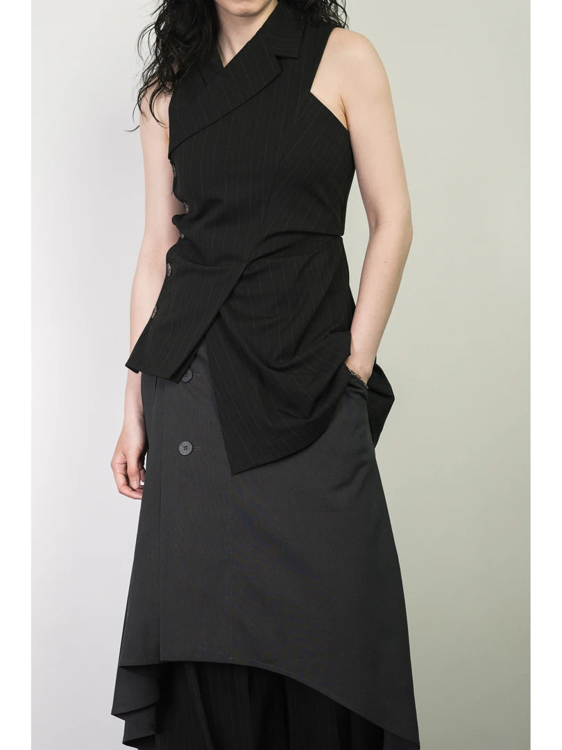 「 凌鸦ILNya 」廊_黑 曳影马甲 不规则解构设计优雅感修身马夹