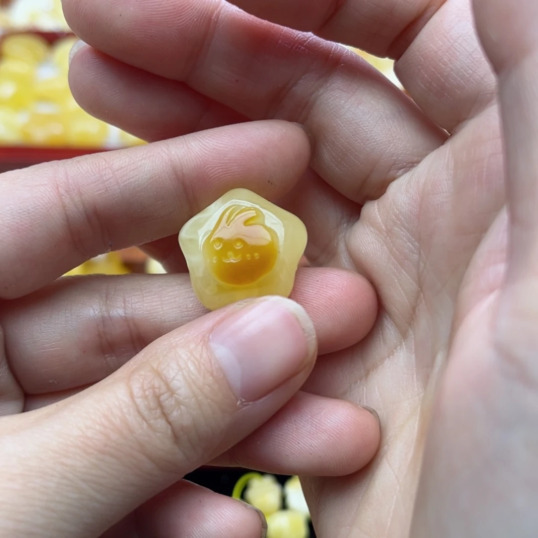 【闪购商品】蜜蜡裸石未镶嵌配饰