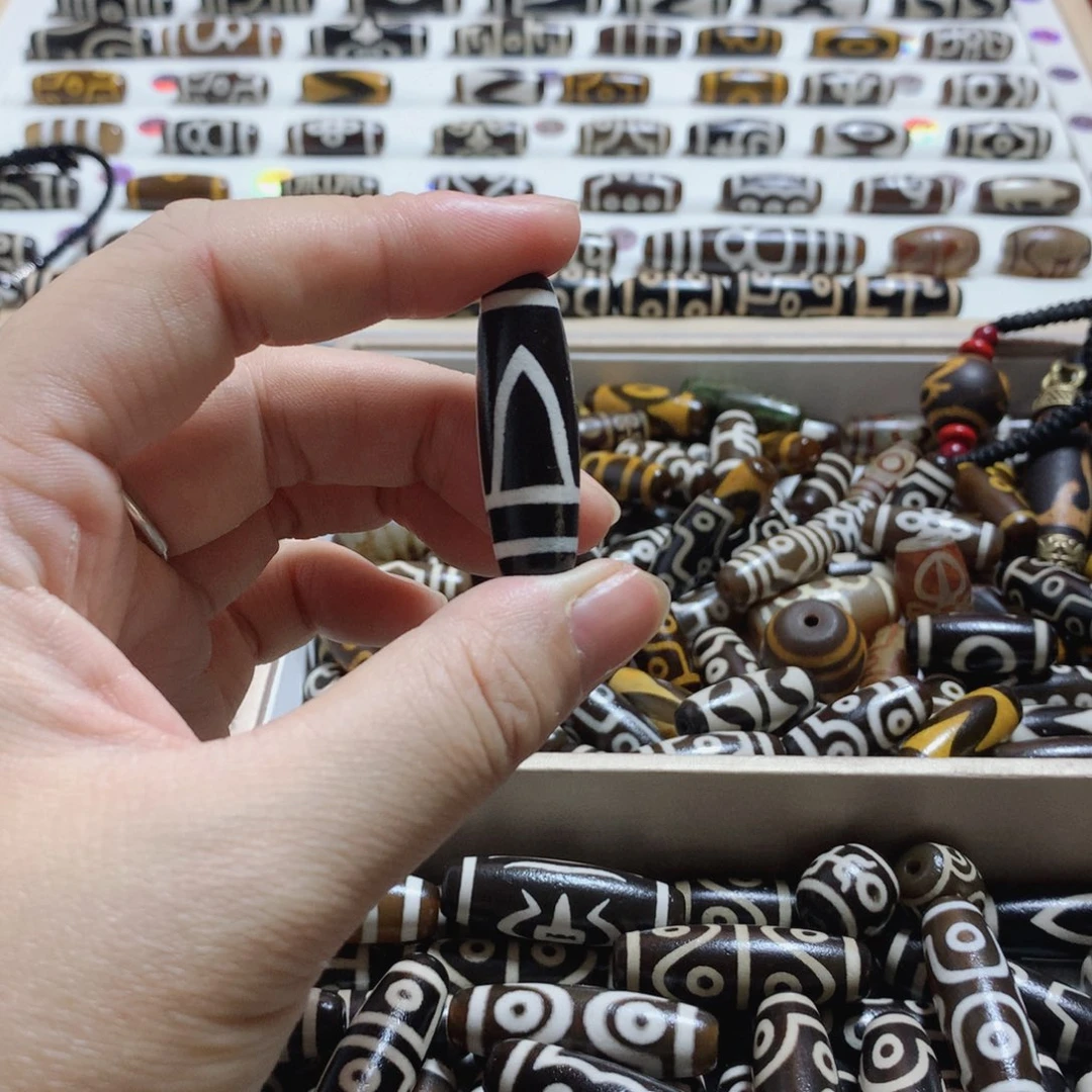 未镶嵌颈饰玛瑙/玉髓