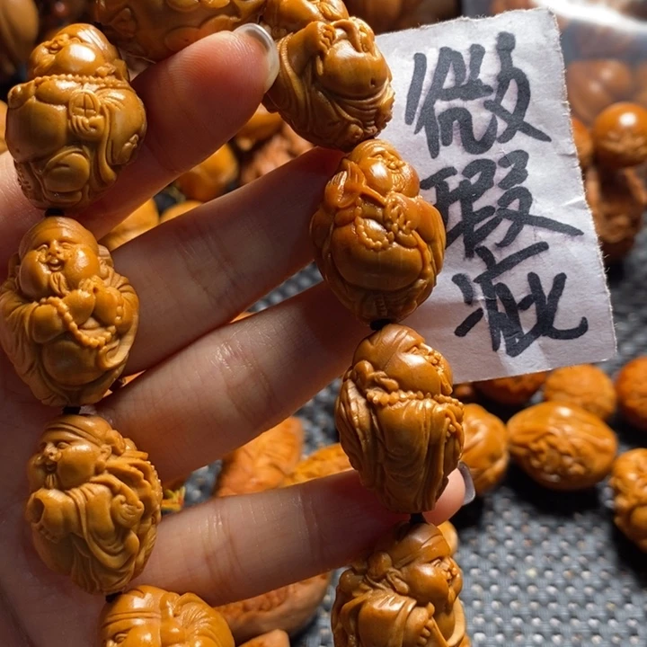 吊坠橄榄核微上色瑞兽财神