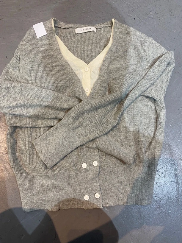 V领假两件双排扣开衫毛衣（次品）-果梓021
