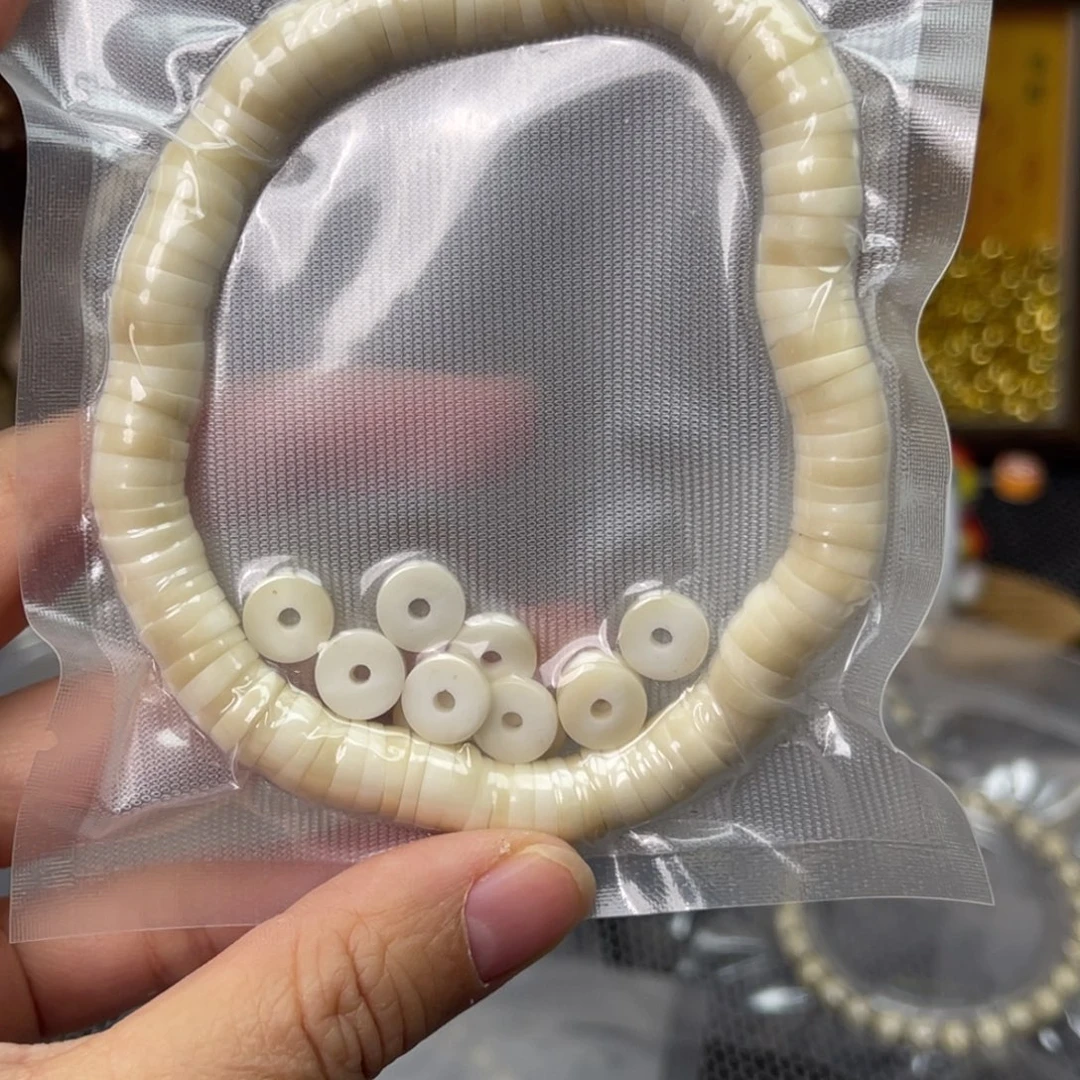 吊坠星月菩提白玉大肠