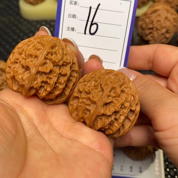 文玩核桃吊坠16苹果41