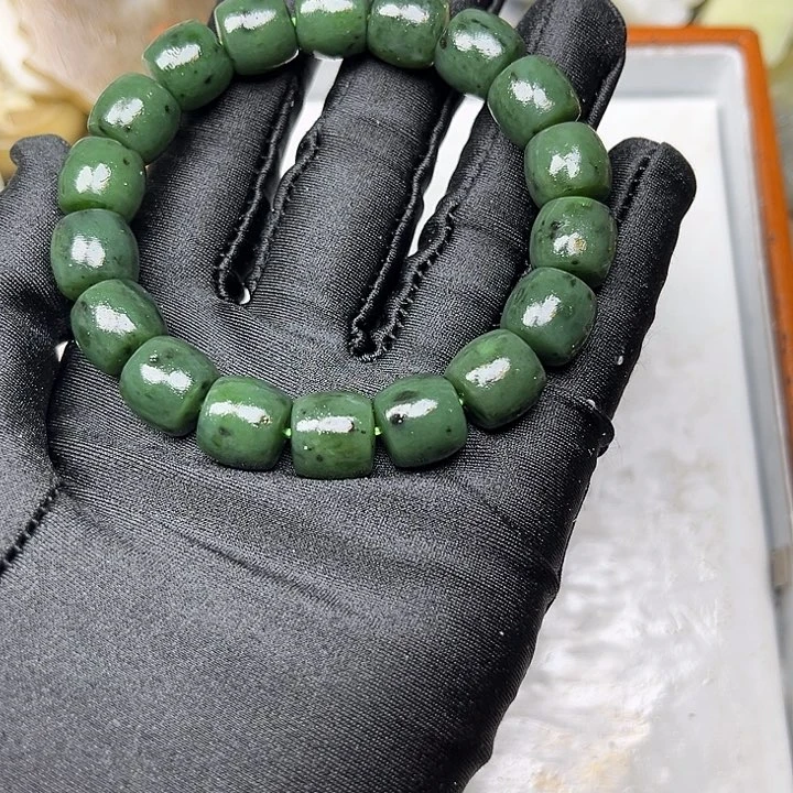 未镶嵌和田玉珠宝奇石