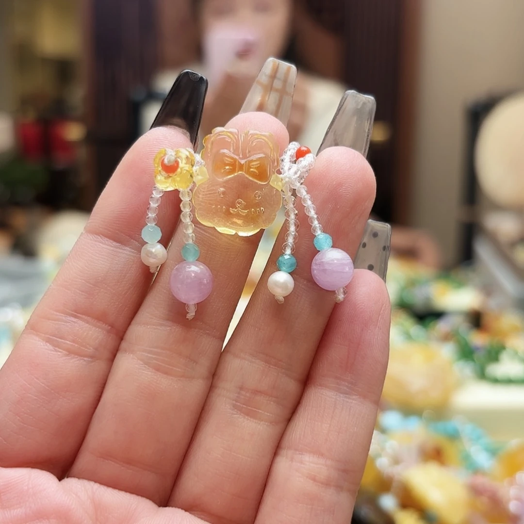 琥珀手链未镶嵌s***?琥珀