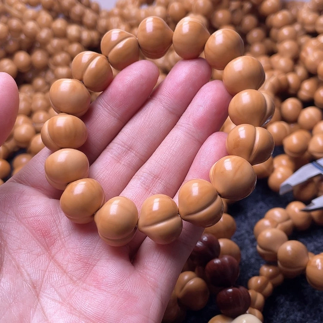 手串猴头核桃17+纯手工镜面大尺寸柯基屁桃手串。体验款