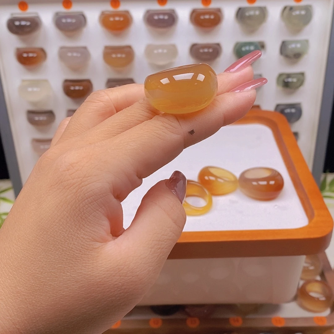 青****玛瑙/玉髓未镶嵌戒指港23