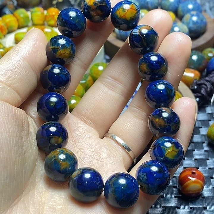 金***堂玛瑙/玉髓未镶嵌颈饰