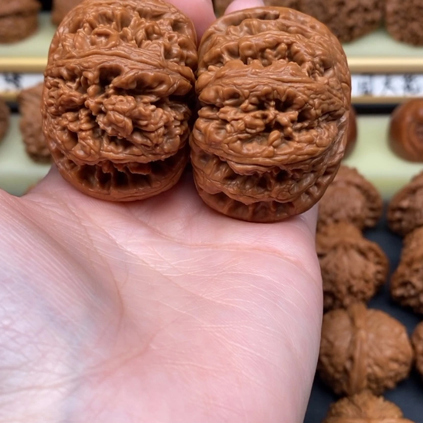 【闪购商品】文玩核桃吊坠辗****春粗筋