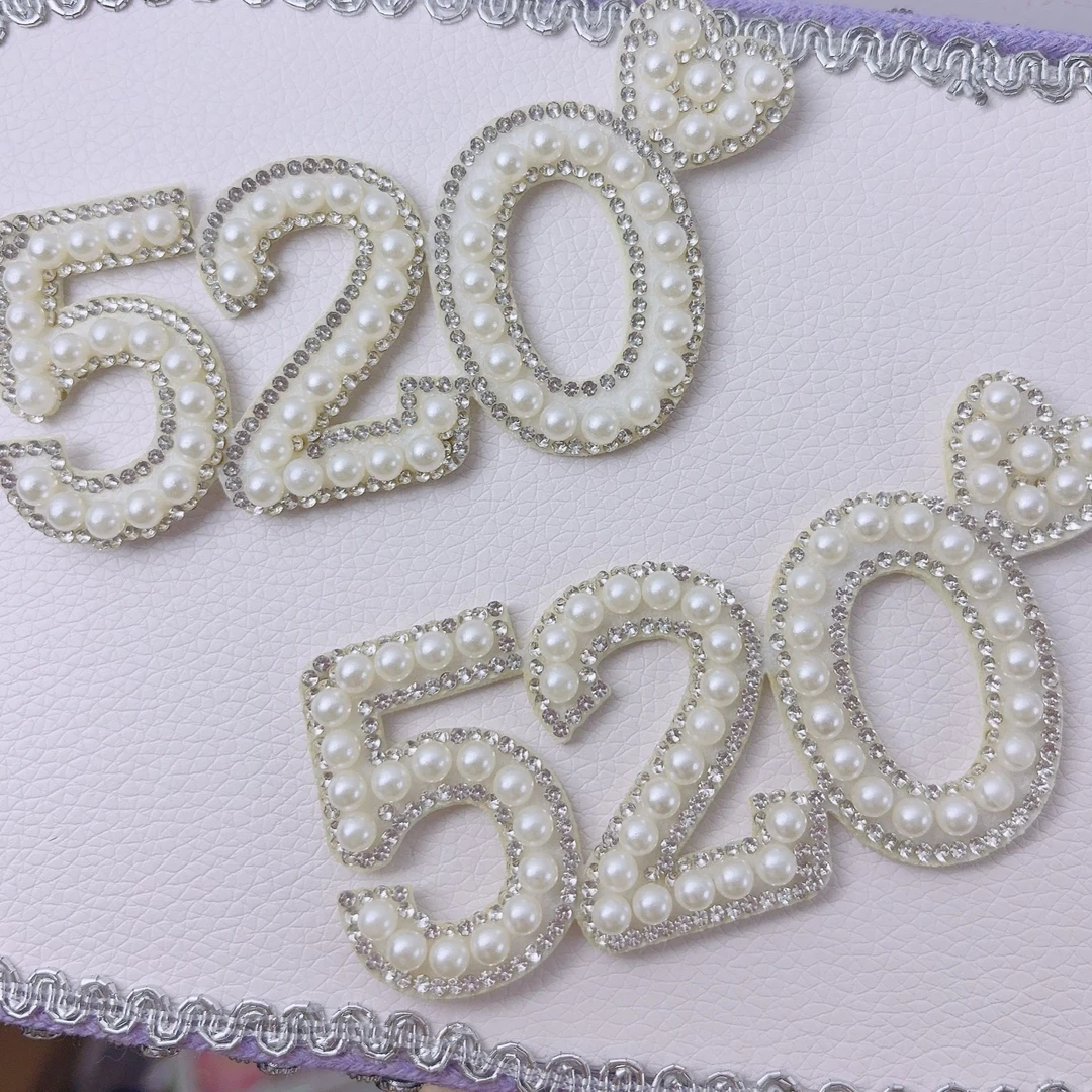 新款520贴片装饰品