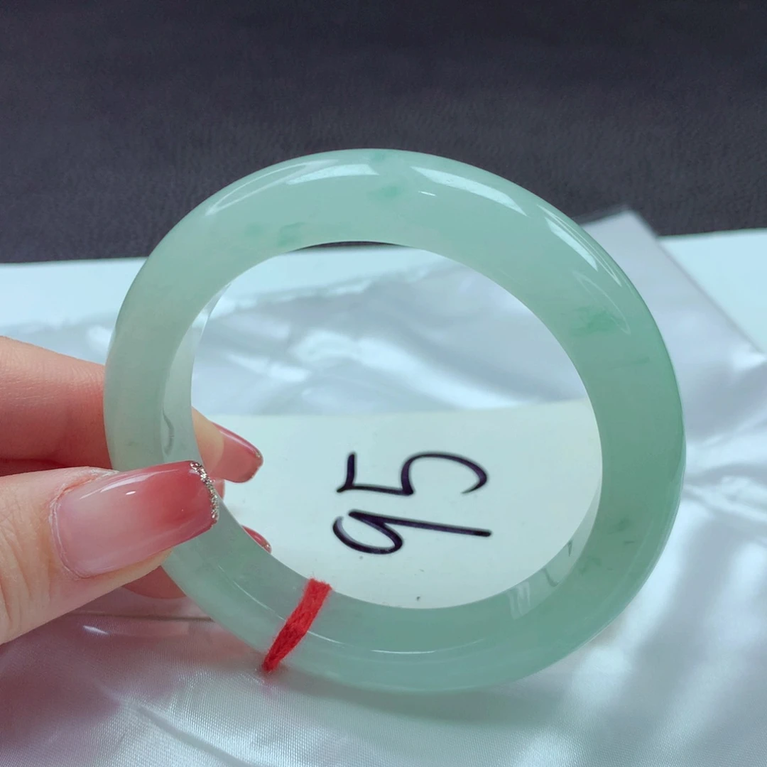 翡翠手镯未镶嵌手镯55