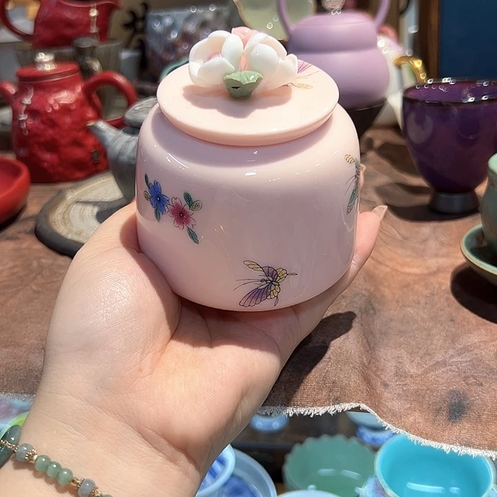 瓷片漂亮的小茶具啊