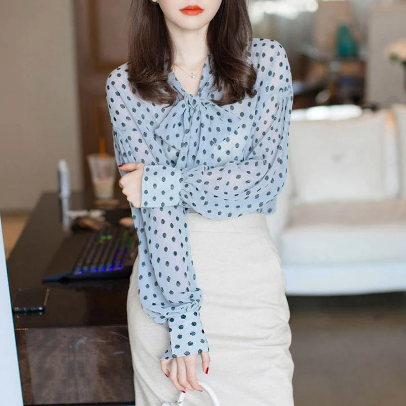 植绒衬衣女设计感小众灯笼袖通勤蝴蝶结衬衫复古气质上衣22744