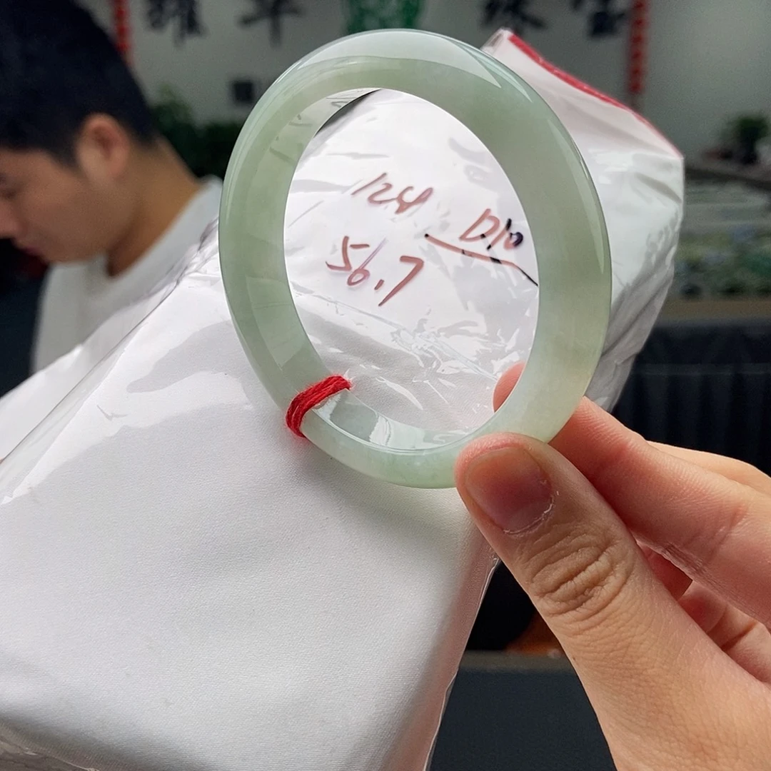 未镶嵌手镯翡翠拍一发一