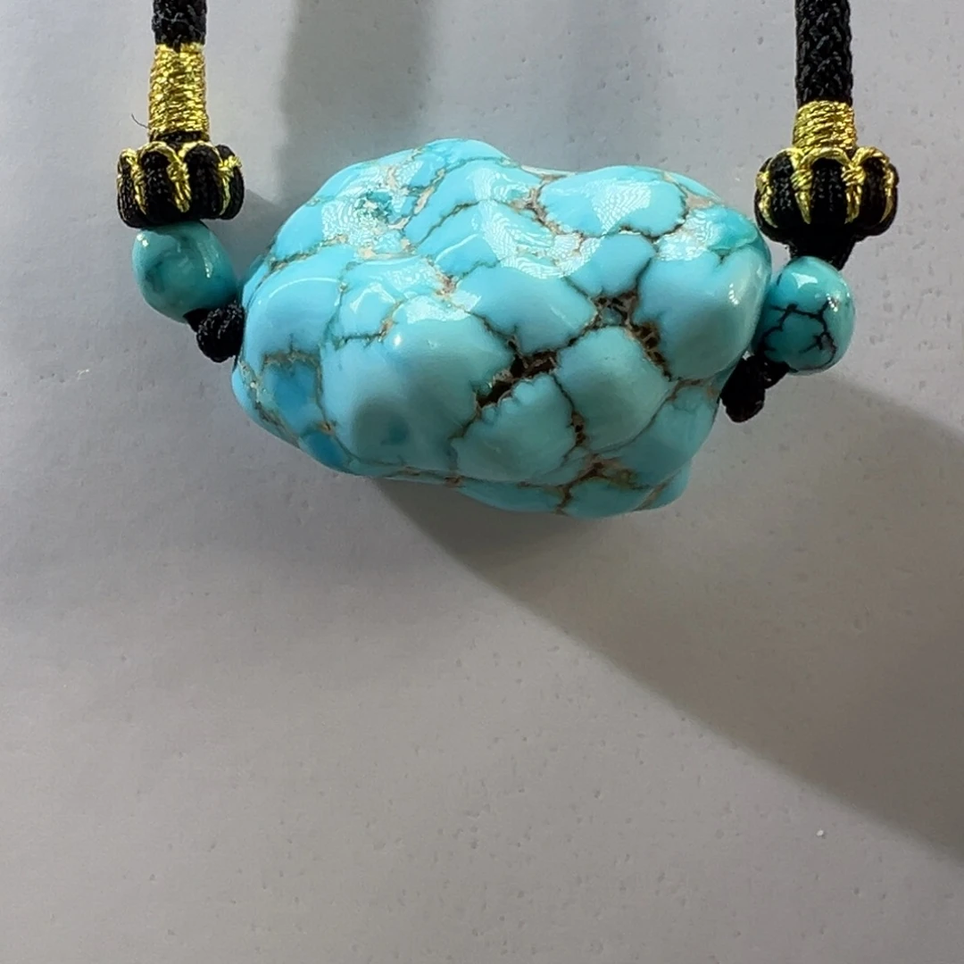 绿松石未镶嵌挂件