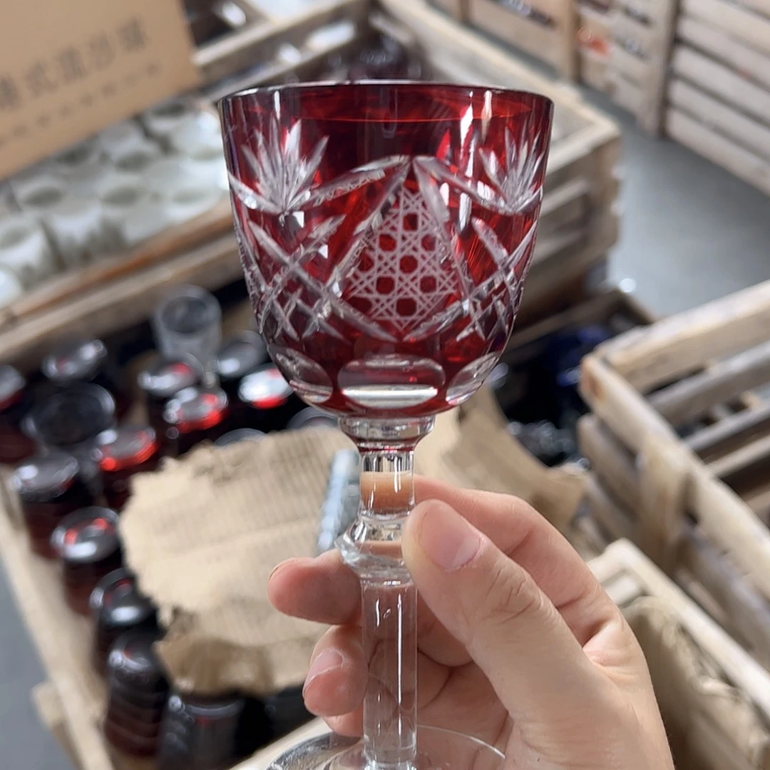 水晶玻璃高脚款微瑕一个