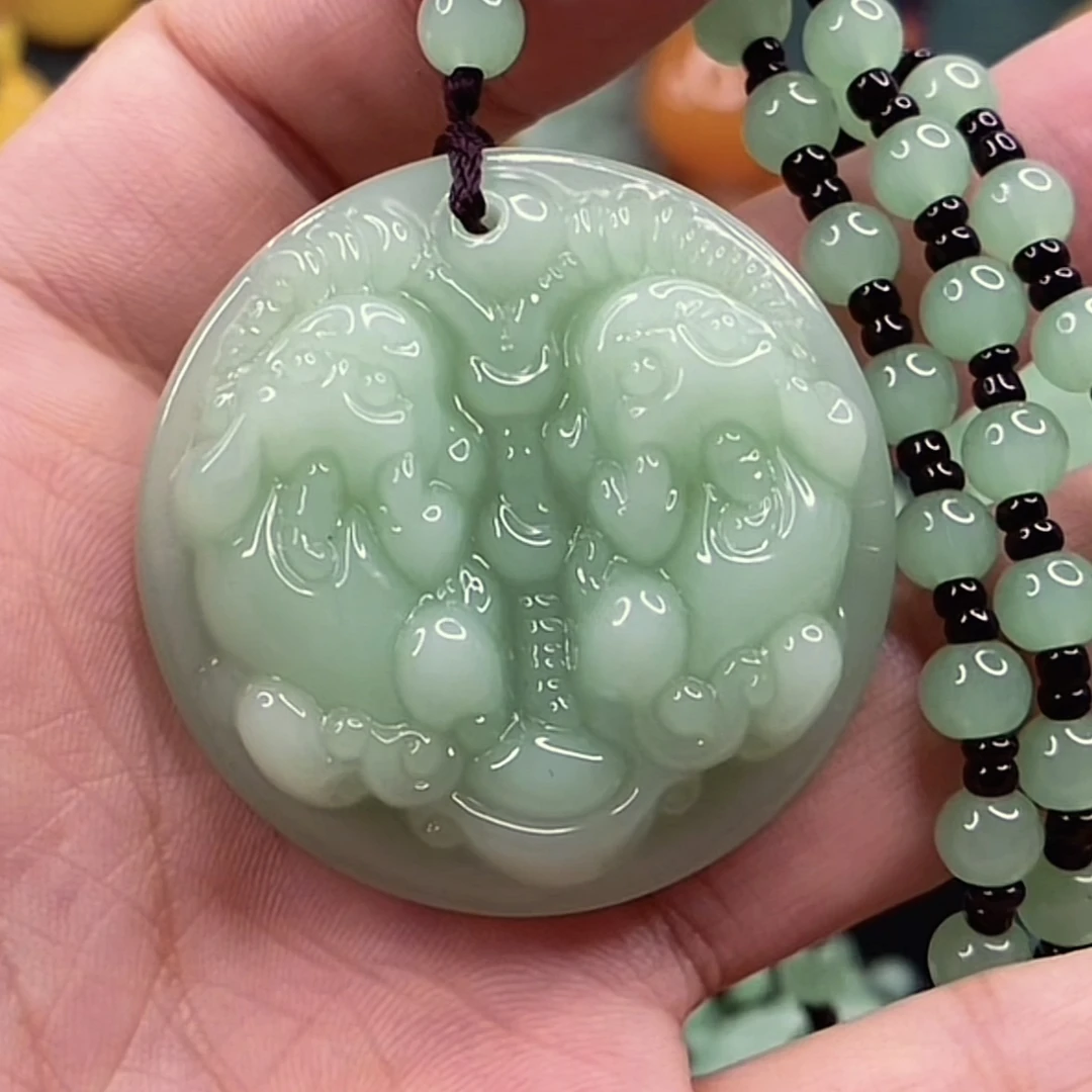 1.浅绿子母貔貅经典百搭男女同款项链