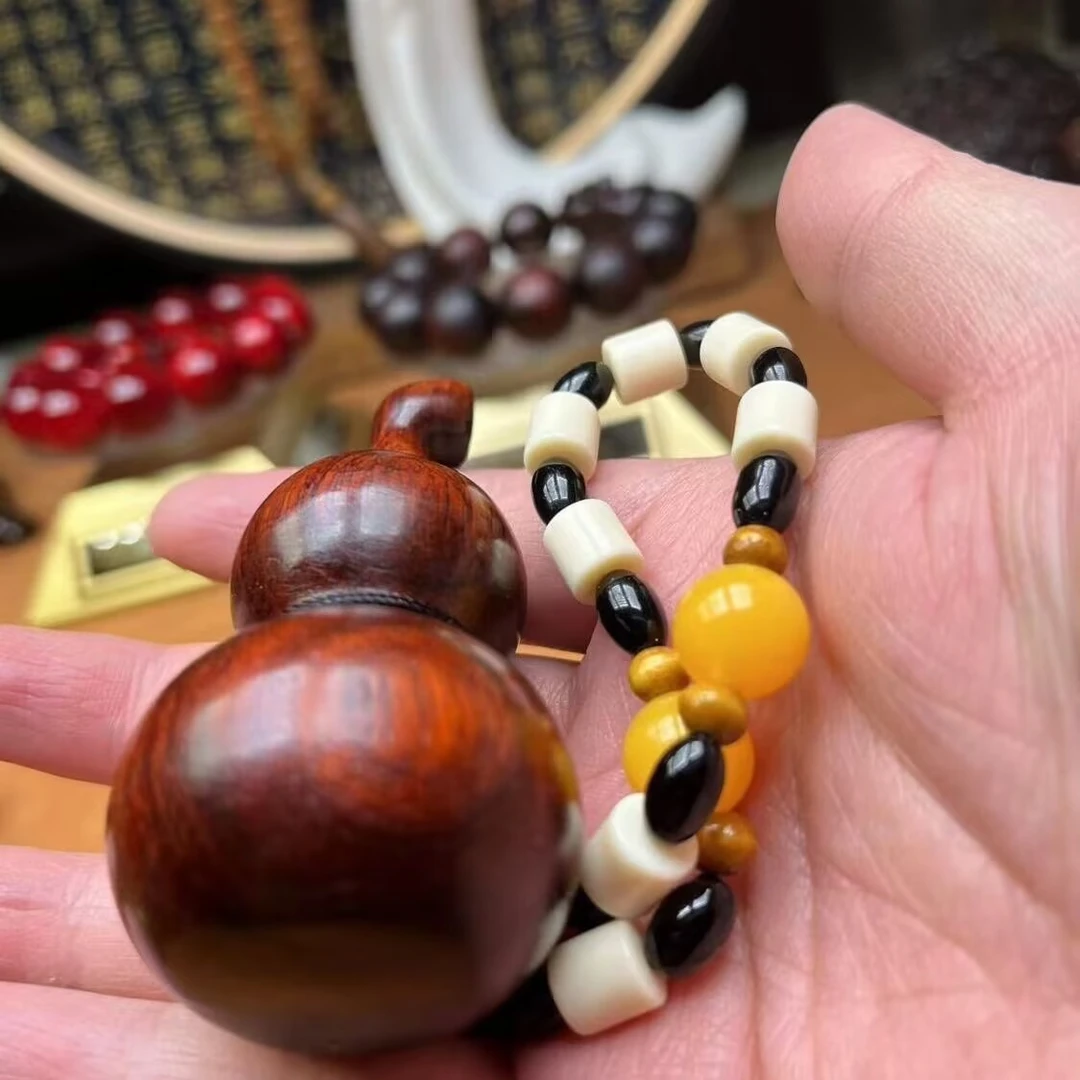 紫檀手捻葫芦（无礼盒）