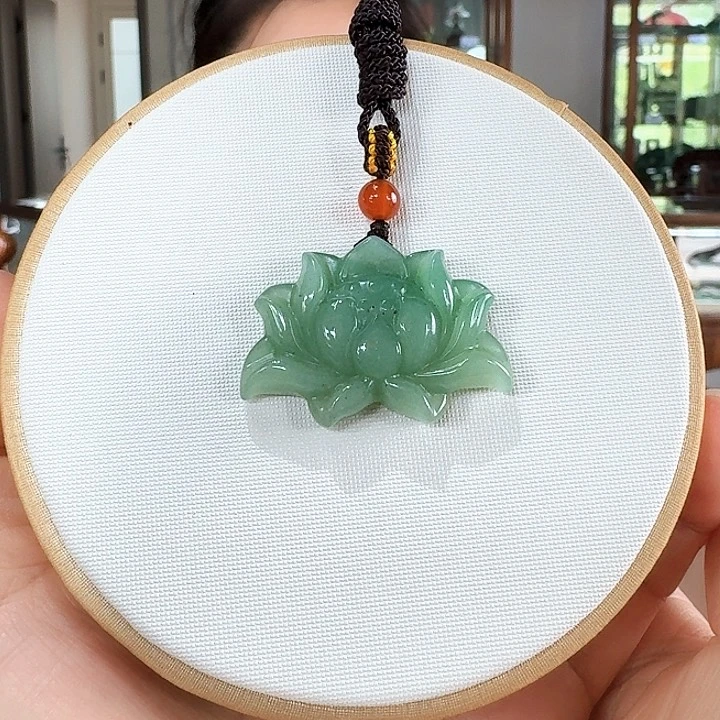 密玉（石英质玉）吊坠未镶嵌