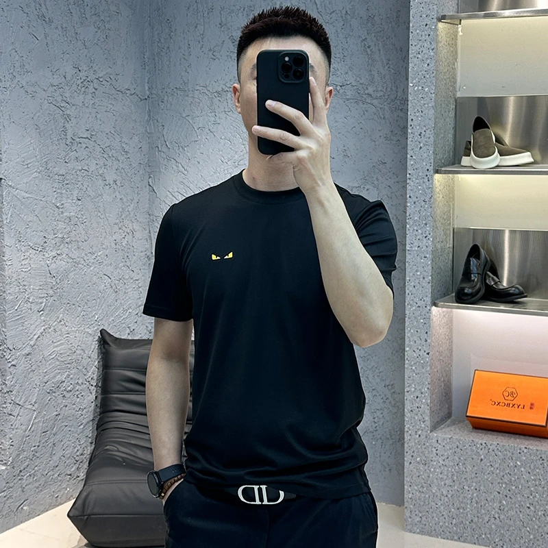 2025春夏新款男士圆领潮流休闲T恤短袖净版印花小标纯色百搭男装