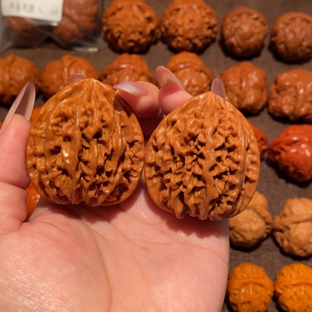 文玩核桃吊坠42状元冠（稀有高端）1035