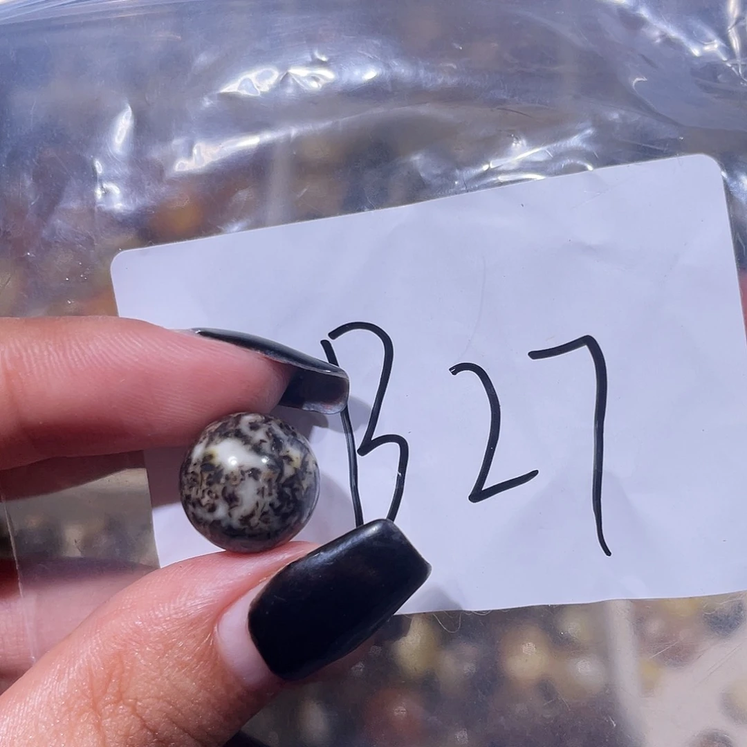 未镶嵌琥珀裸石13福利