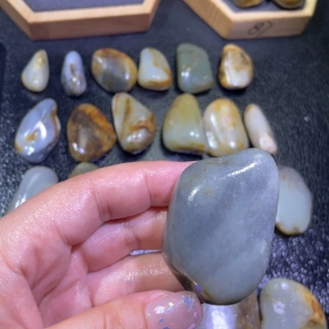 和田玉未镶嵌颈饰星*