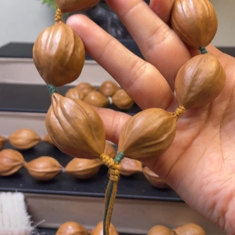 橄榄核橄榄核雕工艺88