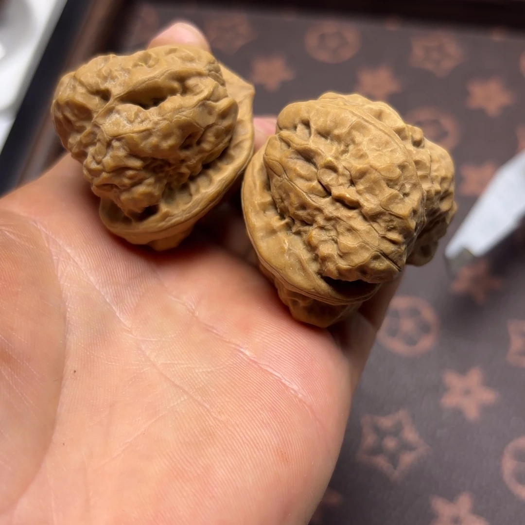 核桃蛤蟆头全品37寸红皮