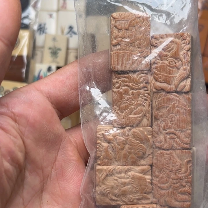 实心竹雕刻手把件